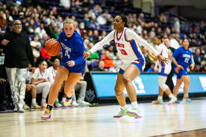 Benson Grants Pass 6A Oregon girls basketball quarterfinal 2024 Naji Saker -38